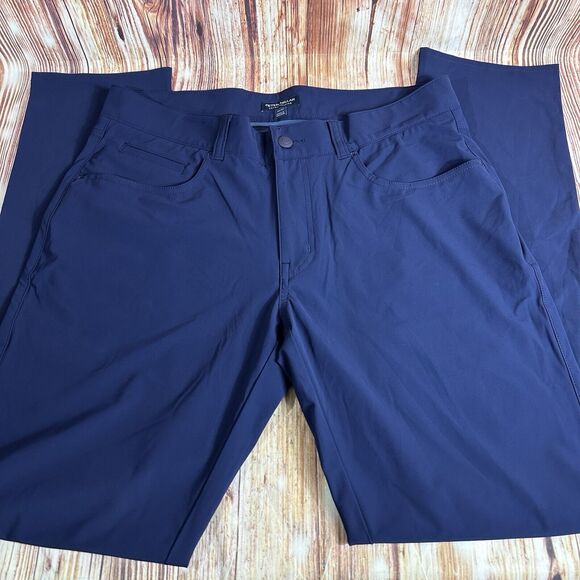 Peter Millar Crown Crafted Bingham Mens Sz 33x31.5 Blue Nylon Performance Pants - Picture 2 of 13